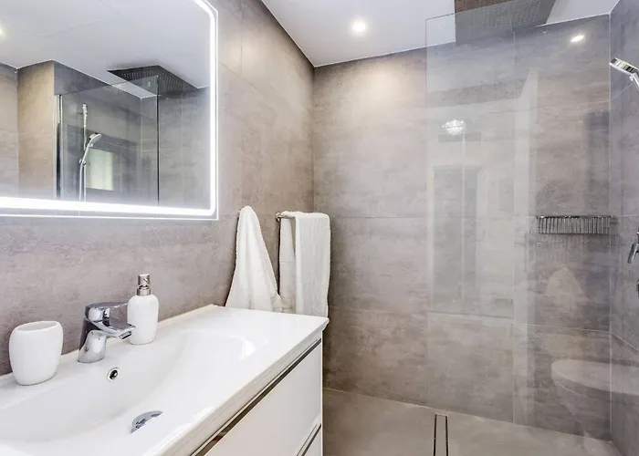 By Riva - Outstanding, Contemporary In Puerto Banus Gardens Apartment